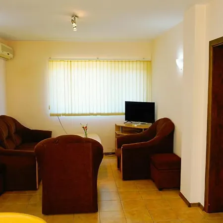 тара - Tara Ferienhaus Sokolovo